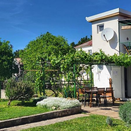Apartmani Centar Seline Paklenica Kültér fotó