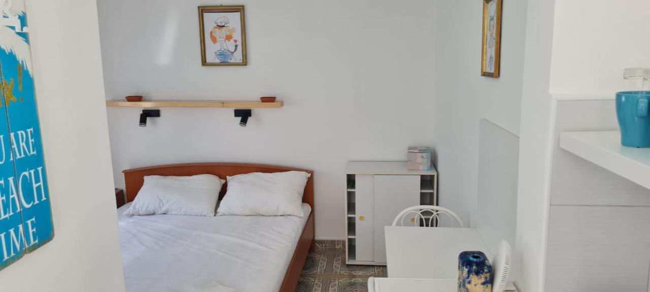 Apartmani Centar Seline Paklenica Kültér fotó