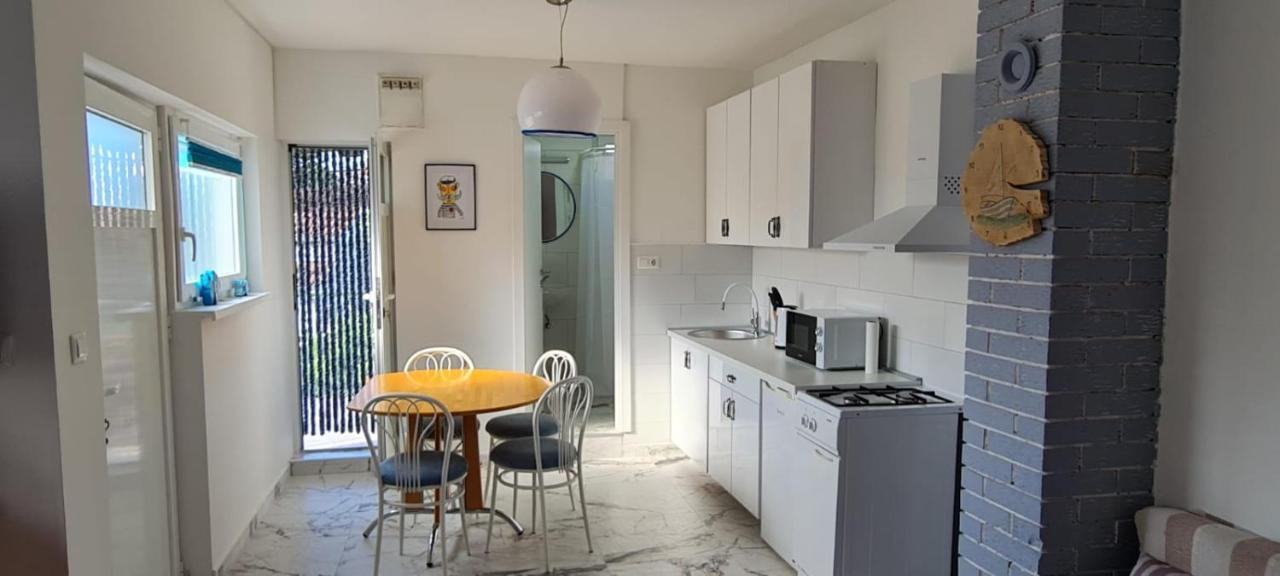 Apartmani Centar Seline Paklenica Kültér fotó